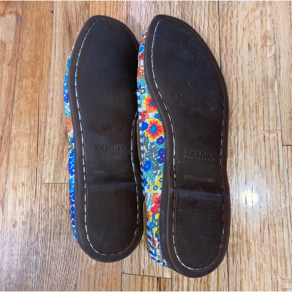 SPERRY - Women’s CANVAS FLORAL TOP SIDER SHOES - Worn 2-3 times - GUC - Size 9 M - Picture 6 of 9